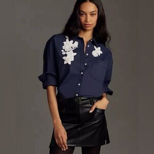 Maeve Anthropologie Embroidered Button Down Shirt Size XS Navy Blue Relax Fit